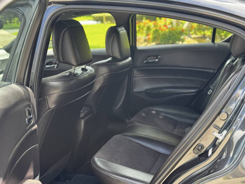 2016 Acura ILX w/Premium w/A-SPEC