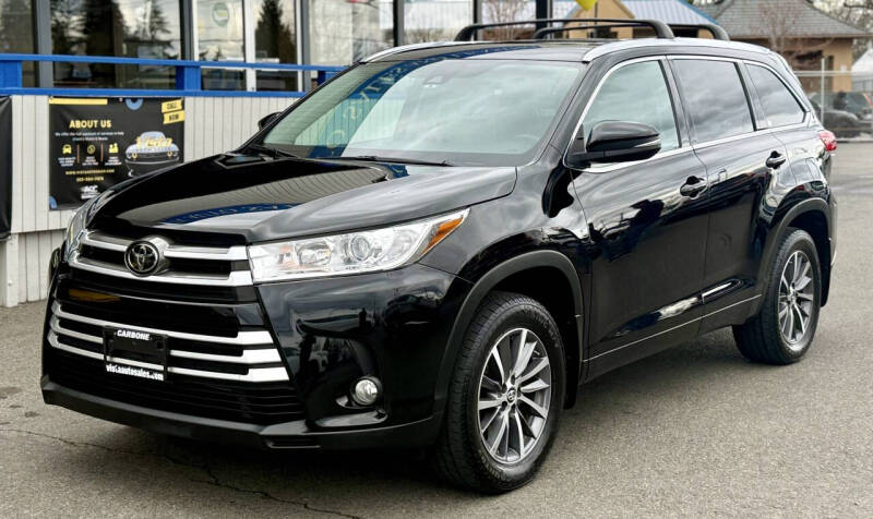 2018 Toyota Highlander for sale at Vista Auto Sales in Lakewood WA