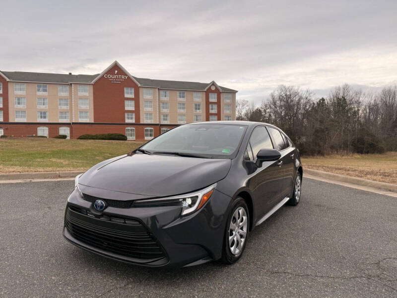 2023 Toyota Corolla LE's photo