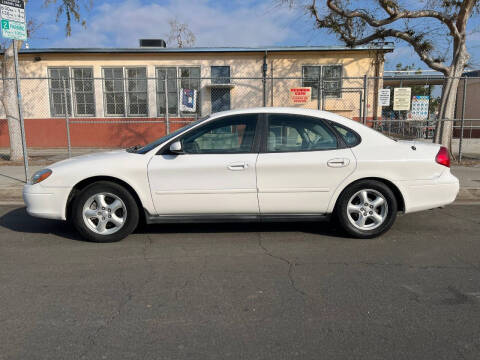 2002 Ford Taurus SE