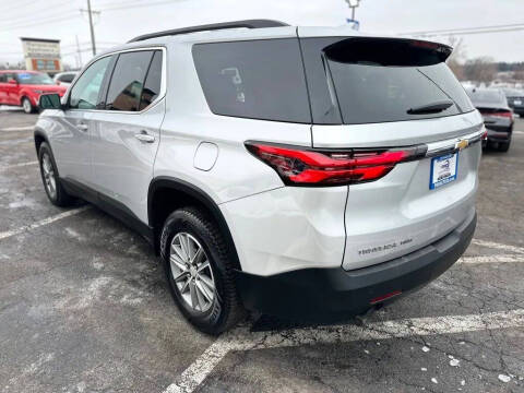 2022 Chevrolet Traverse LT Cloth