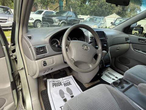 2007 Toyota Sienna CE 7-Passenger