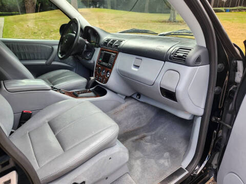 2000 Mercedes-Benz M-Class ML 320