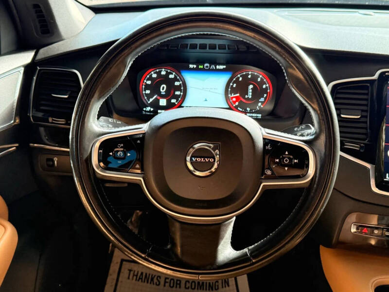 2018 Volvo XC90 T6 Momentum