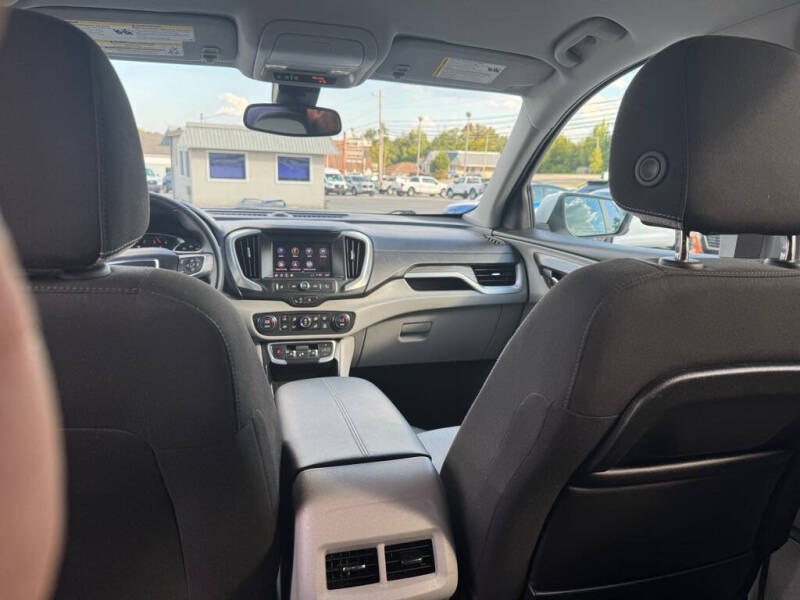 2023 GMC Terrain SLE