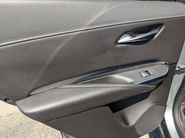 2024 Cadillac XT4 Premium Luxury