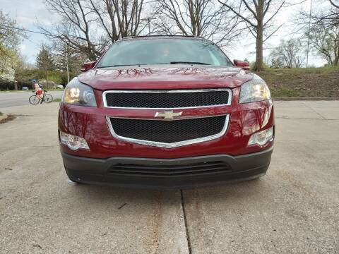 2009 Chevrolet Traverse for sale at Crispin Auto Sales in Urbana IL