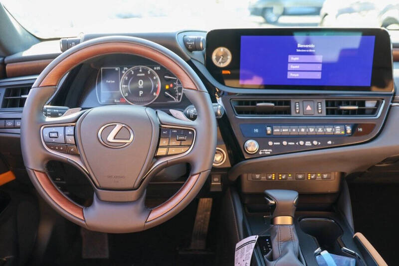 2025 Lexus ES 350 Luxury