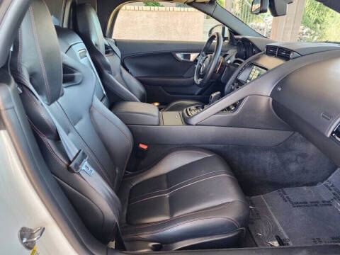 2015 Jaguar F-TYPE V8 S