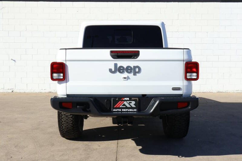 2021 Jeep Gladiator