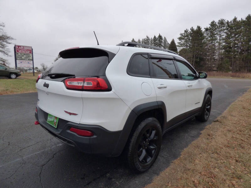 2017 Jeep Cherokee Trailhawk photo 5