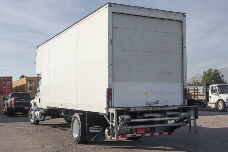 2018 International DuraStar 4300