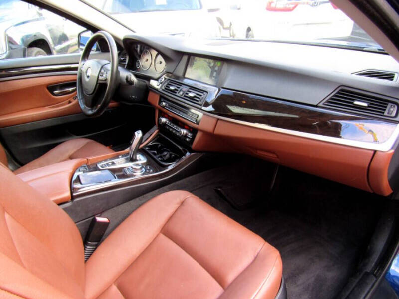 2012 BMW 5 Series 528i xDrive