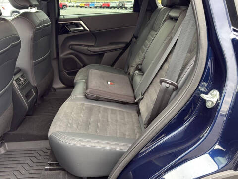 2022 Mitsubishi Outlander SE