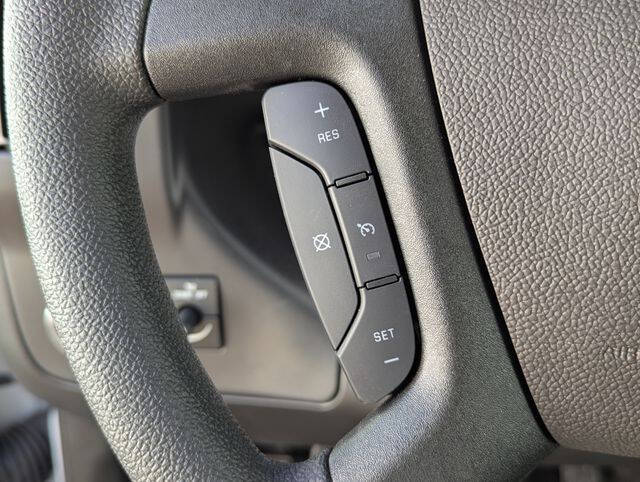 2025 Chevrolet Express 2500