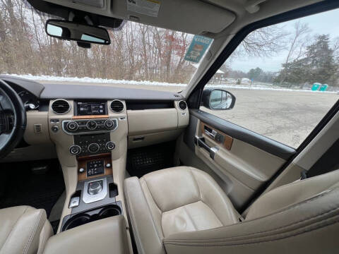 2016 Land Rover LR4 HSE LUX