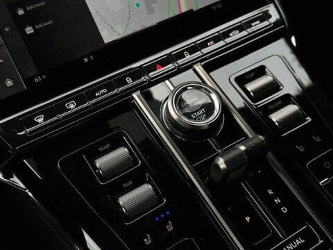 2025 Aston Martin Vantage