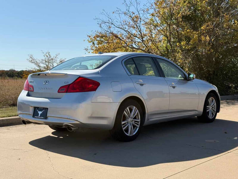 2011 Infiniti G25 Sedan Journey
