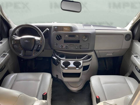 2024 Ford E-Series
