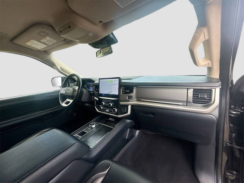 2023 Ford Expedition MAX XLT