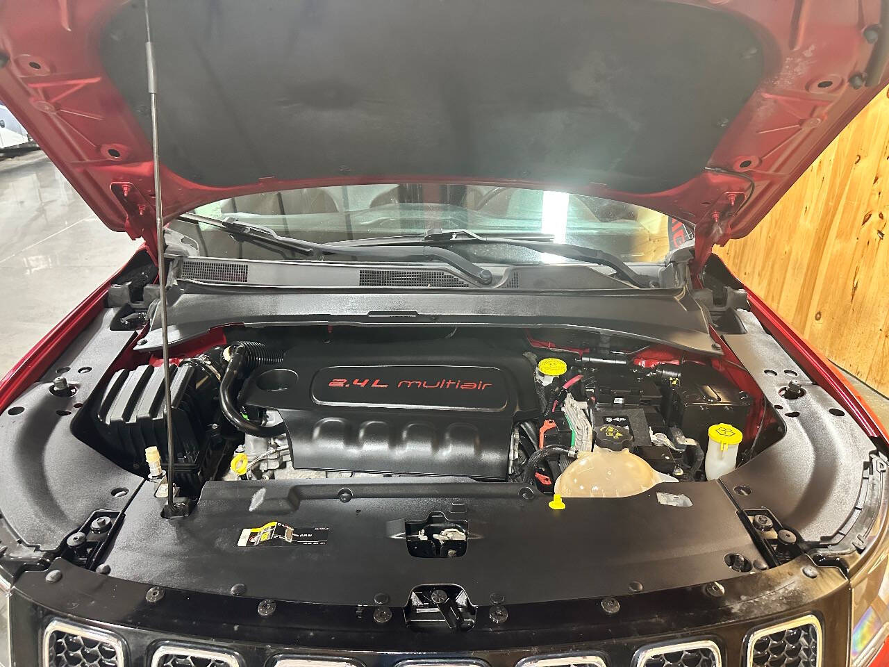 Red 2018 Jeep Compass Latitude 4x4 Latitude 4dr SUV 25