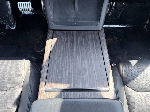 2023 Tesla Model X Standard Range