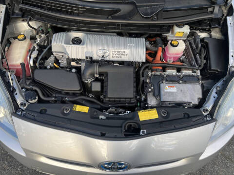 2010 Toyota Prius III