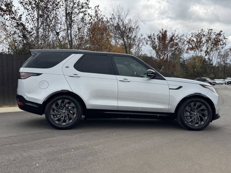 2023 Land Rover Discovery P300 S R-Dynamic