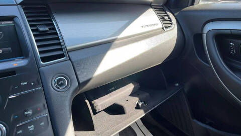 2015 Ford Taurus SEL