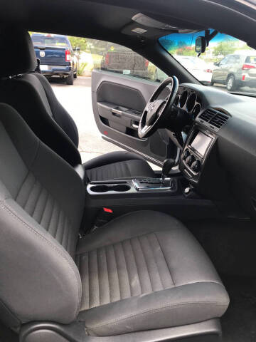 2014 Dodge Challenger SXT