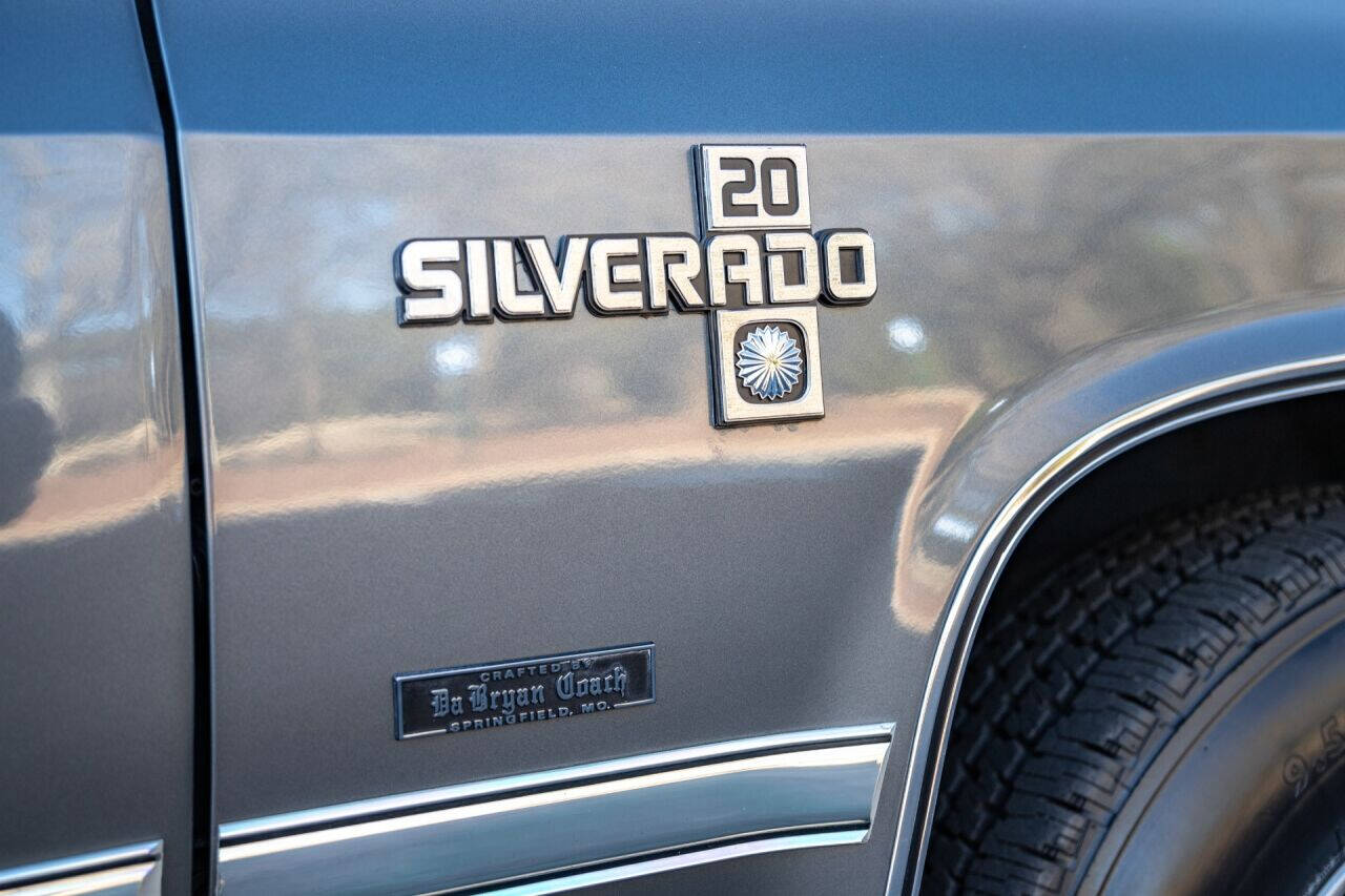 1988 Chevrolet Suburban 15