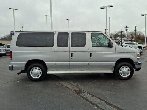 2008 Ford E-Series E-350 SD XLT