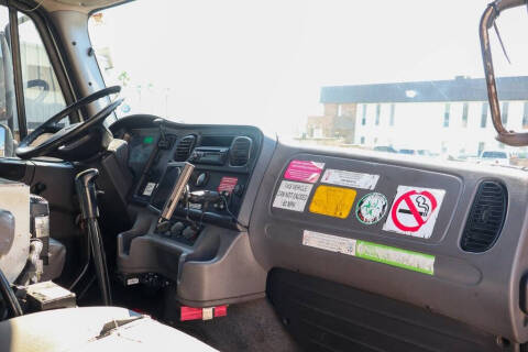 2016 Freightliner 114 SD