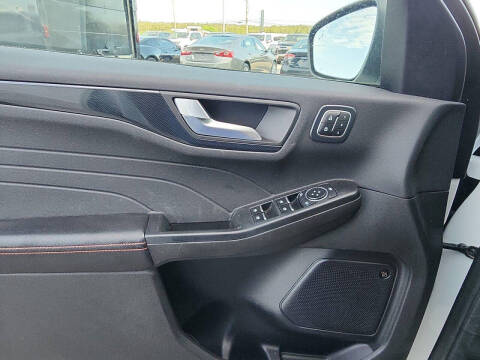 2023 Ford Escape ST-Line Select