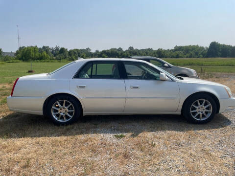 2011 Cadillac DTS Luxury Collection