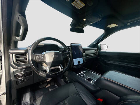 2023 Ford Expedition Platinum