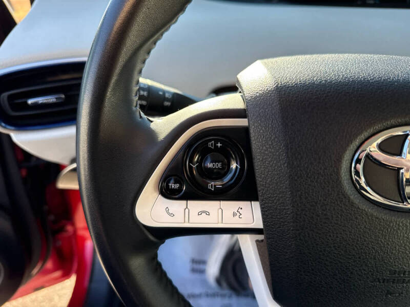 2017 Toyota Prius Three Touring