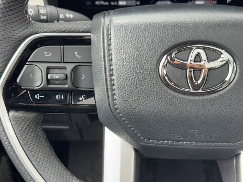 2024 Toyota Sequoia Capstone