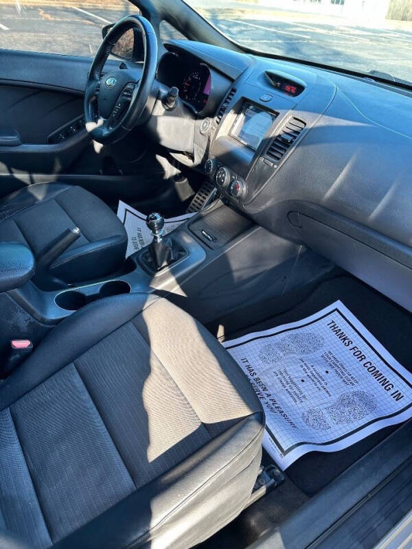 2016 Kia Forte5 SX
