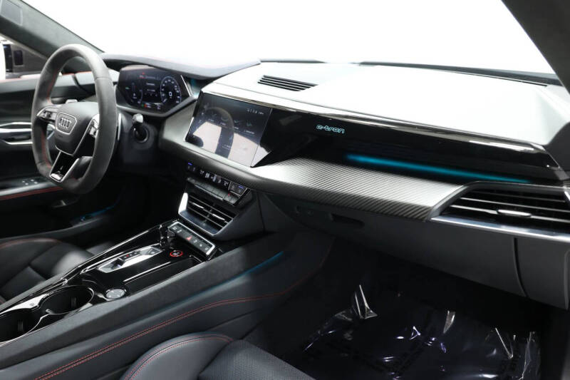 2022 Audi RS e-tron GT quattro