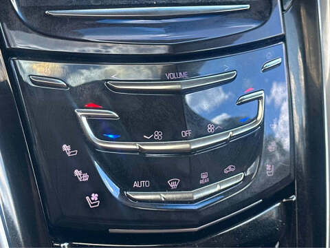 2018 Cadillac Escalade Luxury