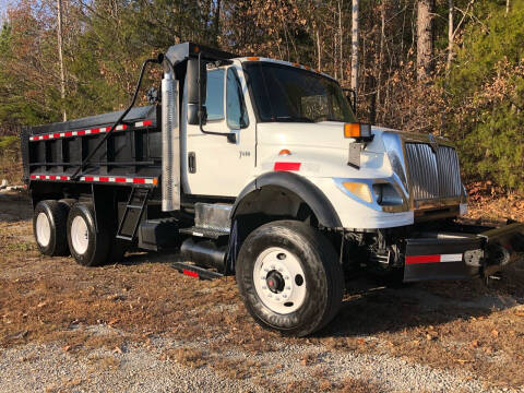 2003 International WorkStar 7600 for sale at Monroe Auto's, LLC in Parsons TN