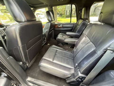 2017 Lincoln Navigator Select