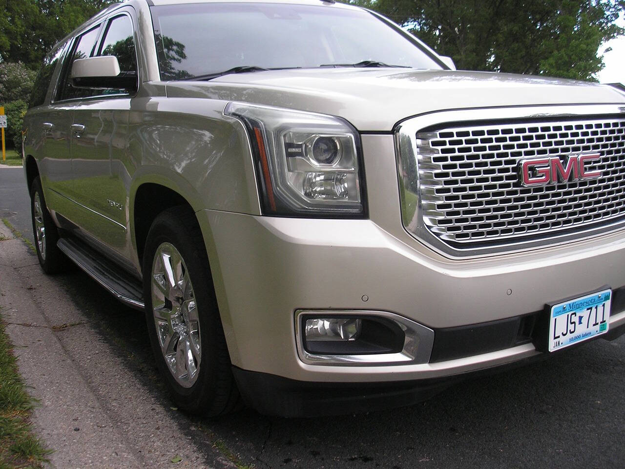 2015 GMC Yukon XL for sale at Gesswein Auto Sales in Shakopee, MN