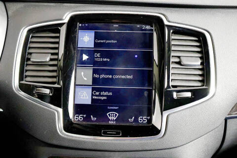 2017 Volvo XC90 T6 Momentum