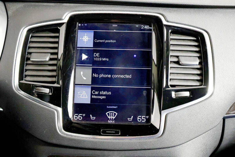 2017 Volvo XC90 T6 Momentum