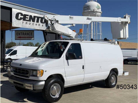 2000 Ford E-350 for sale at CENTURY TRUCKS & VANS in Grand Prairie TX