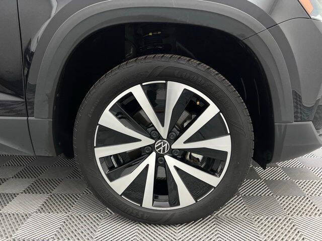 2024 Volkswagen Taos SE