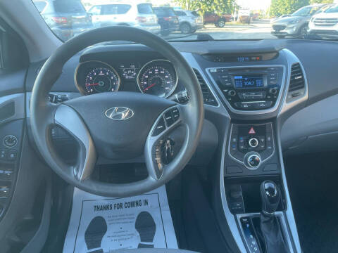 2015 Hyundai Elantra SE