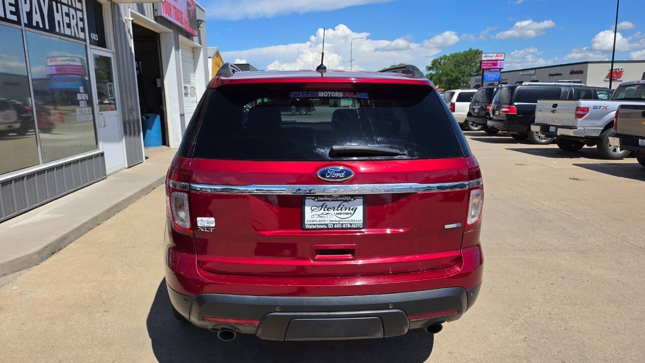 2015 Ford Explorer XLT AWD 4dr SUV - Ruby Red Metallic Tinted Clearcoat exterior view 10
